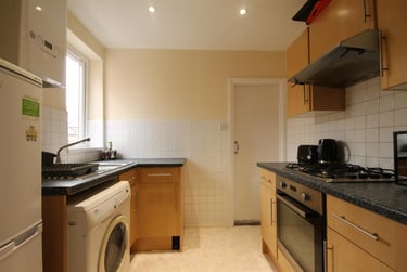 3 bed house, Hazelwood Avenue, Jesmond, Newcastle, NE23HU - Image 2